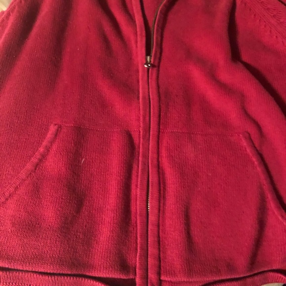 Ladies zip up  sweater with a hood - Picture 3 of 4